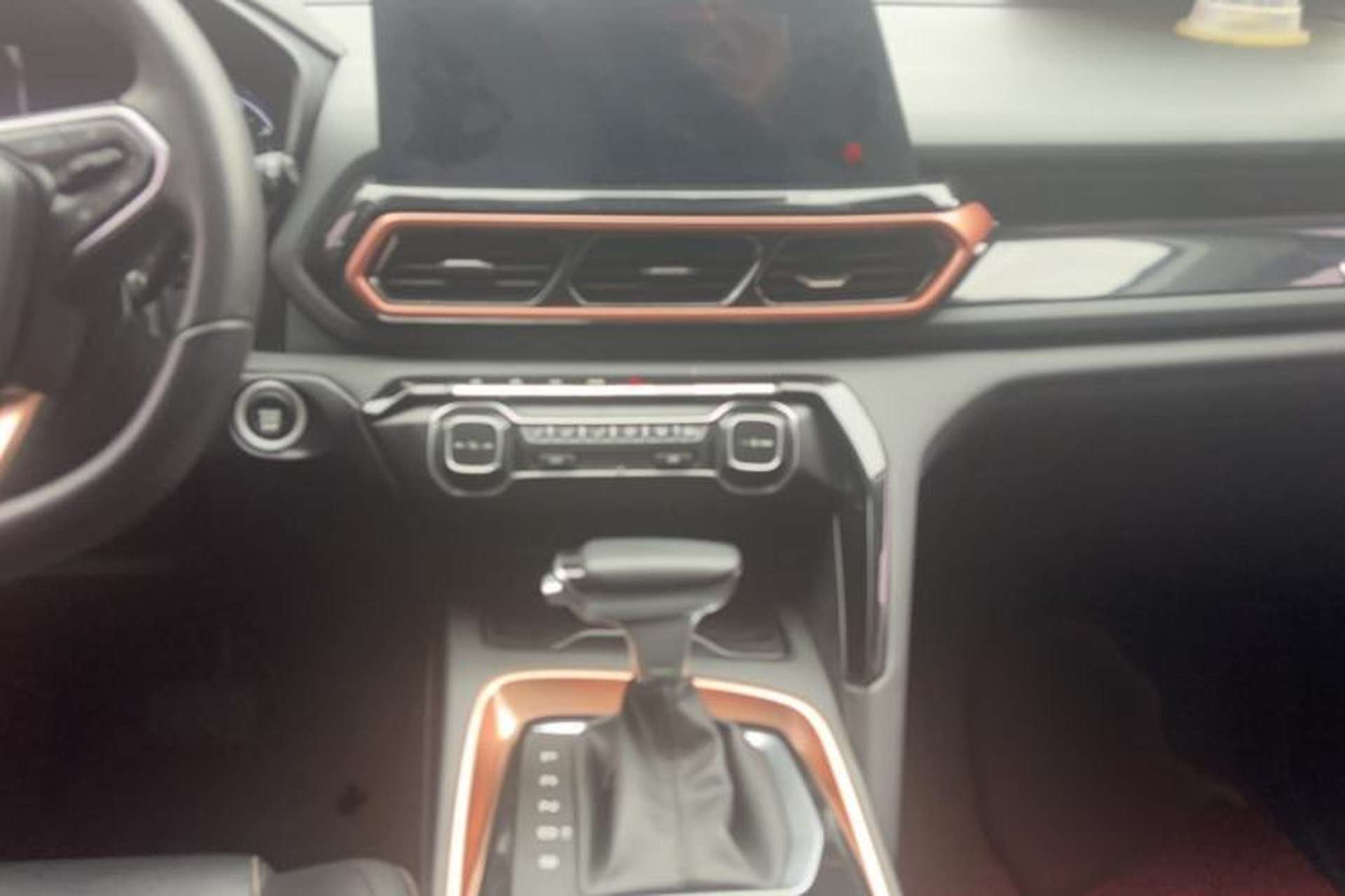 Used Baojun RS-5 2019 1.5T CVT Intelligent Drive Luxury Edition China VI Audio And AC Panel
