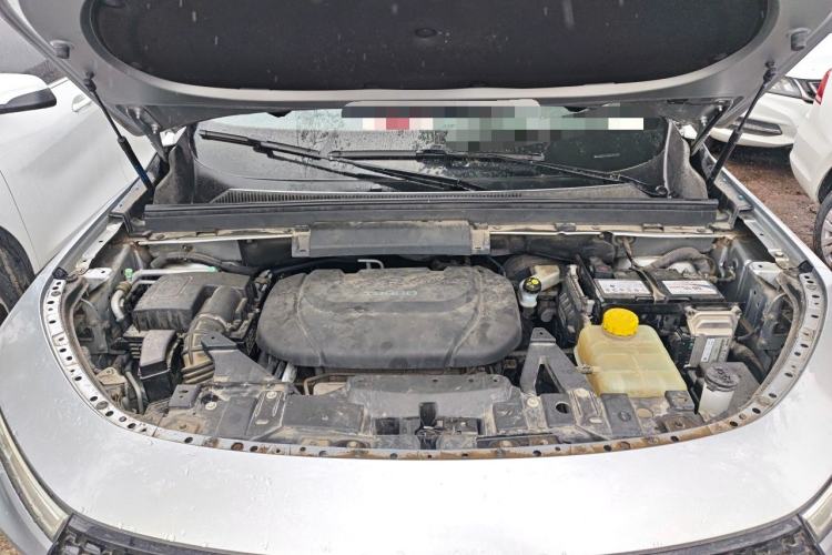 Used Baojun RS-5 2019 1.5T CVT Intelligent Drive Luxury Edition China VI Engine Bay