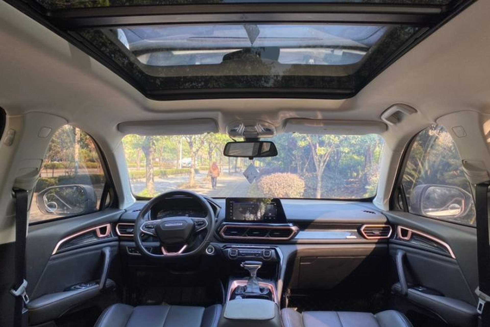 Used Baojun RS-5 2019 1.5T CVT Intelligent Drive Luxury Edition China VI Interior 4