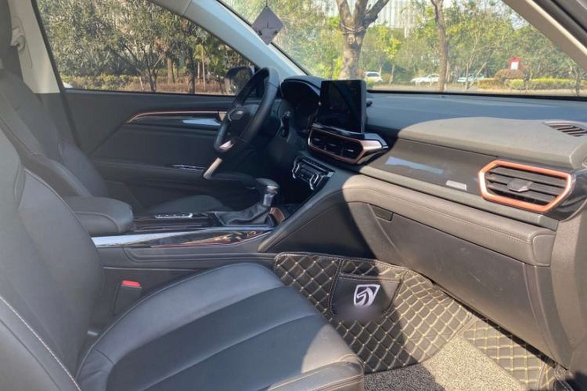 Used Baojun RS-5 2019 1.5T CVT Intelligent Drive Luxury Edition China VI Interior 6
