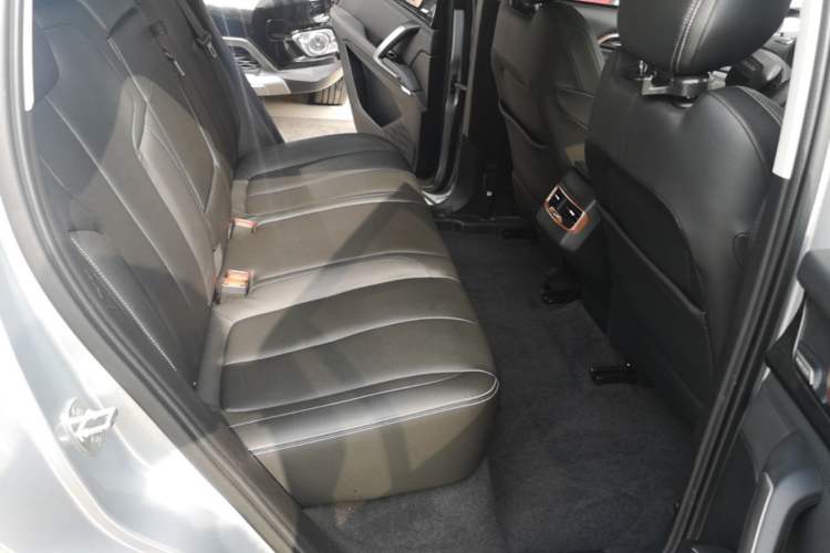 Used Baojun RS-5 2019 1.5T CVT Intelligent Driving Prestige Version China V Emission Standard Left Rear Seat
