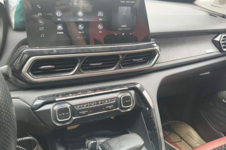 Used Baojun RS-5 2019 1.5T CVT Super Connected Trendy Edition China VI Audio And AC Panel