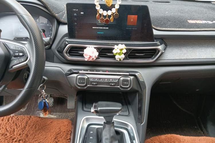 Used Baojun RS-5 2019 1.5T CVT Super Connected Trendy Edition China VI Audio And AC Panel
