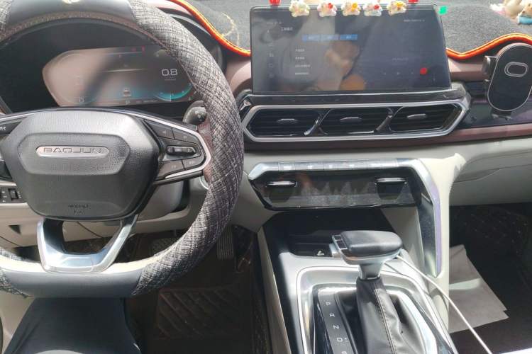 Used Baojun RS-5 2019 1.5T CVT Intelligent Driving Flagship Version China VI Emission Standard Audio And AC Panel