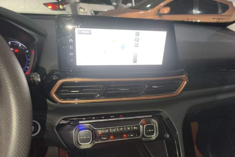 Used Baojun RS-5 2019 1.5T CVT Intelligent Drive Luxury Edition China VI Audio And AC Panel