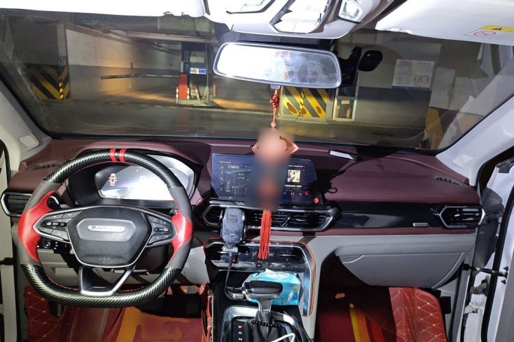 Used Baojun RS-5 2019 1.5T CVT Intelligent Driving Flagship Version China VI Emission Standard Center Console