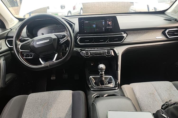 Used Baojun RS-5 2019 1.5T Manual Super Connectivity Version China VI Center Console