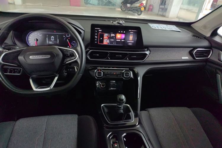Used Baojun RS-5 2019 1.5T Manual Super Connectivity Version China VI Center Console