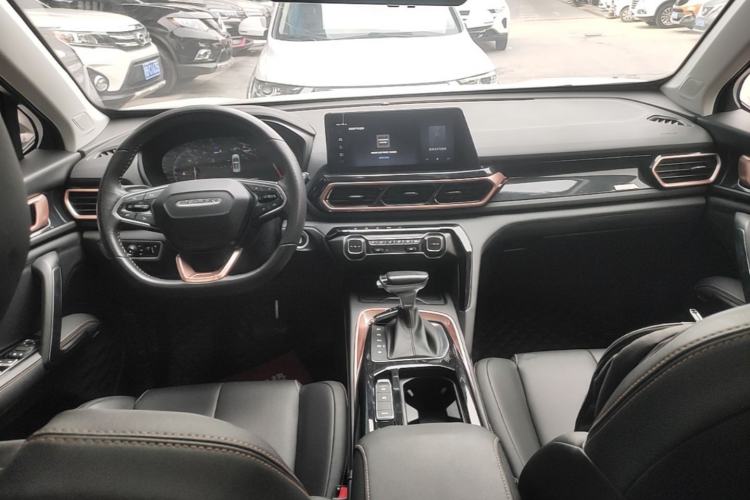 Used Baojun RS-5 2019 1.5T CVT Intelligent Drive Luxury Edition China VI Center Console