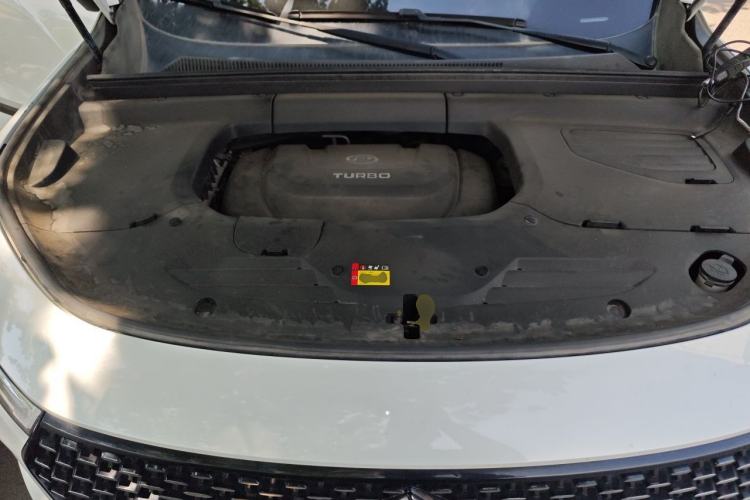 Used Baojun RS-5 2019 1.5T CVT Intelligent Driving Flagship Version China VI Emission Standard Engine Bay