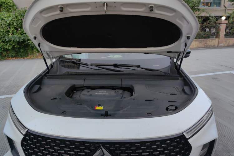 Used Baojun RS-5 2019 1.5T CVT Intelligent Driving Flagship Version China VI Emission Standard Engine Bay