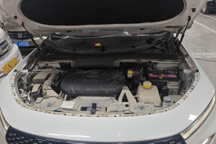 Used Baojun RS-5 2019 1.5T CVT Intelligent Driving Flagship Edition China V Emission Standard Engine Bay