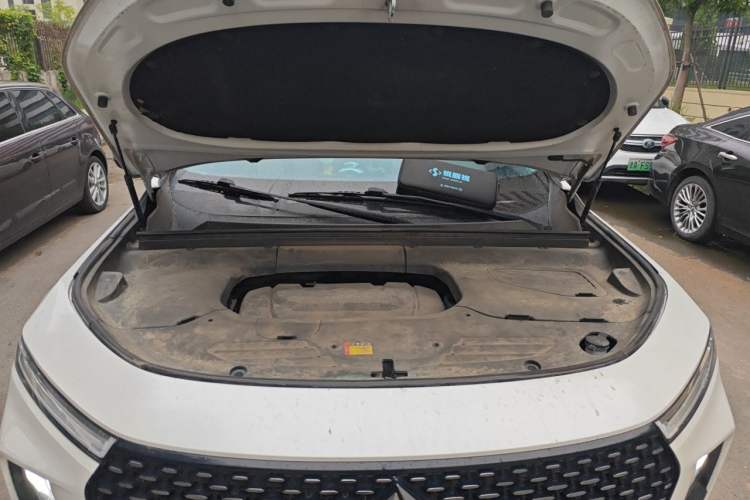 Used Baojun RS-5 2019 1.5T CVT Intelligent Driving Flagship Version China VI Emission Standard Engine Bay