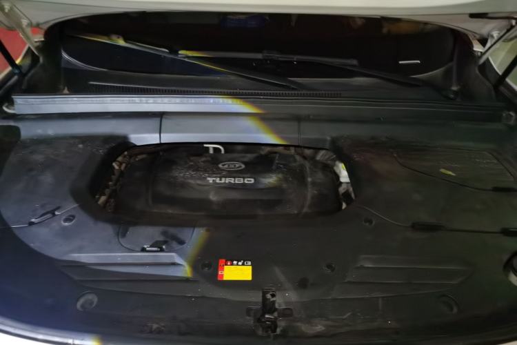 Used Baojun RS-5 2019 1.5T CVT Intelligent Driving Flagship Version China VI Emission Standard Engine Bay