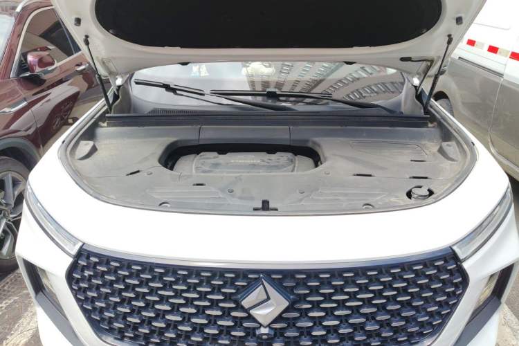 Used Baojun RS-5 2019 1.5T CVT Intelligent Driving Flagship Version China VI Emission Standard Engine Bay