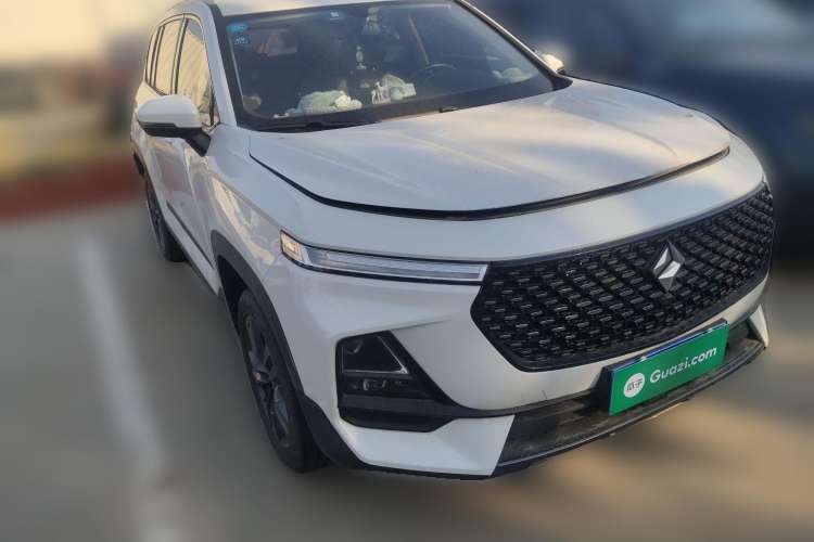 Used Baojun RS-5 2019 1.5T CVT Intelligent Drive Luxury Edition China VI Front Right 45 Deg