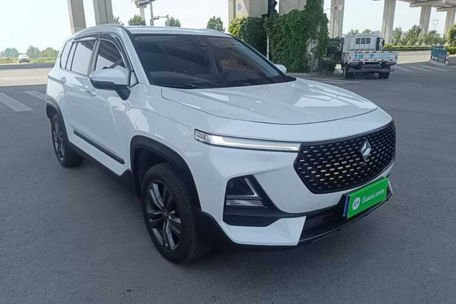 Used Baojun RS-5 2019 1.5T Manual Super Connected Luxury Edition China VI Front Right 45 Deg