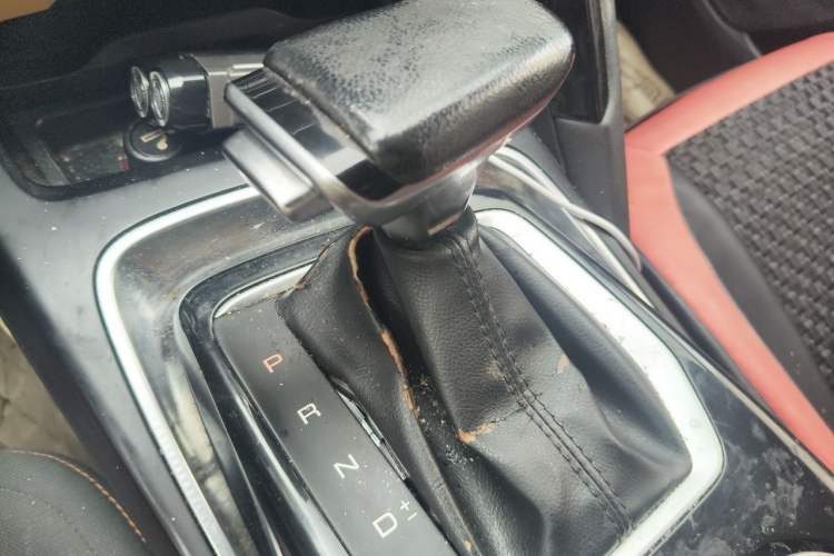 Used Baojun RS-5 2019 1.5T CVT Super Connected Trendy Edition China VI Gear Lever