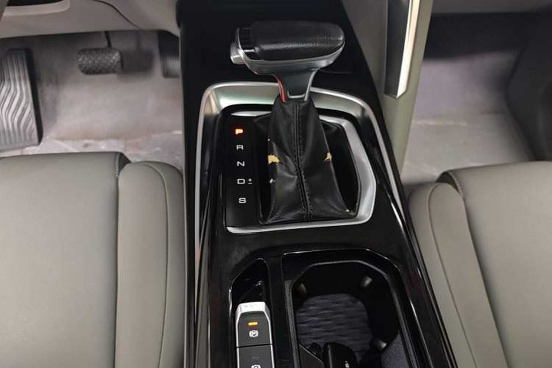 Used Baojun RS-5 2019 1.5T CVT Intelligent Driving Flagship Version China VI Emission Standard Gear Lever
