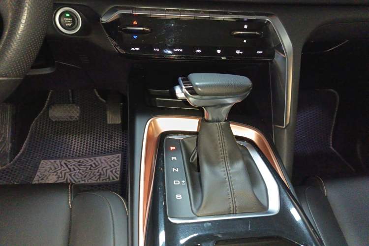 Used Baojun RS-5 2019 1.5T CVT Intelligent Driving Prestige Edition China VI Emission Standard Gear Lever
