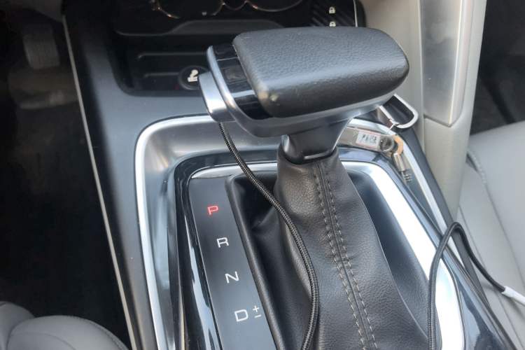 Used Baojun RS-5 2019 1.5T CVT Intelligent Driving Flagship Version China VI Emission Standard Gear Lever