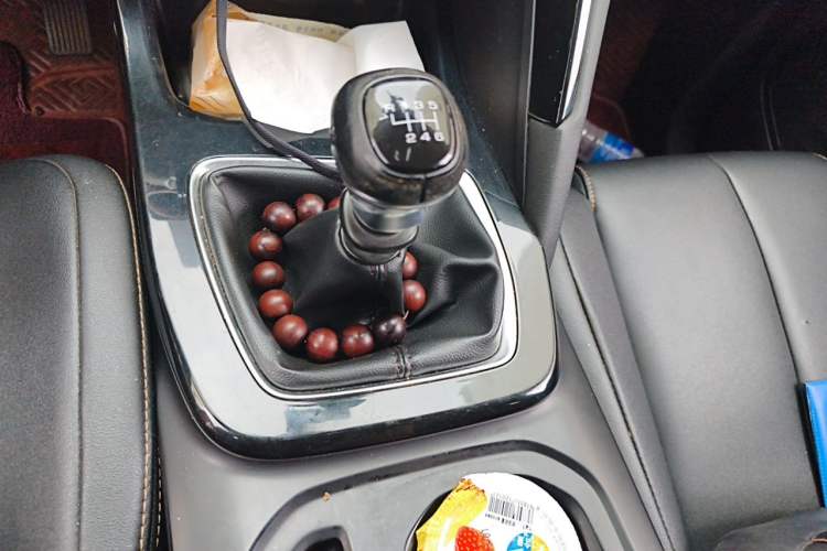 Used Baojun RS-5 2019 1.5T Manual Super Connected Luxury Edition China VI Gear Lever
