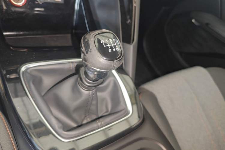 Used Baojun RS-5 2019 1.5T Manual Super Connectivity Version China VI Gear Lever