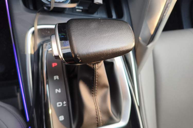 Used Baojun RS-5 2019 1.5T CVT Intelligent Driving Flagship Version China VI Emission Standard Gear Lever