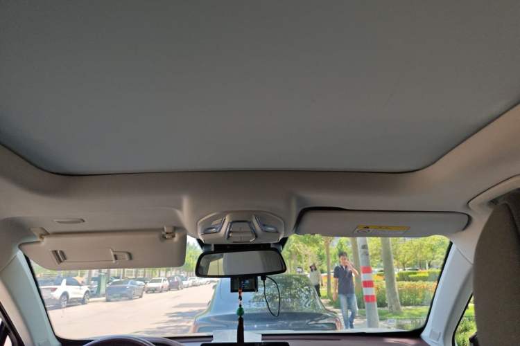 Used Baojun RS-5 2019 1.5T CVT Intelligent Driving Flagship Version China VI Emission Standard Headliner