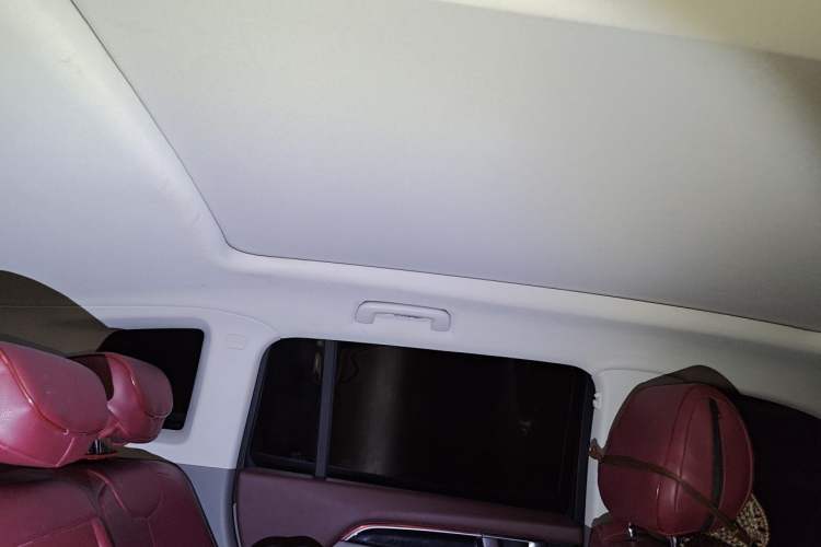 Used Baojun RS-5 2019 1.5T CVT Intelligent Driving Flagship Version China VI Emission Standard Headliner