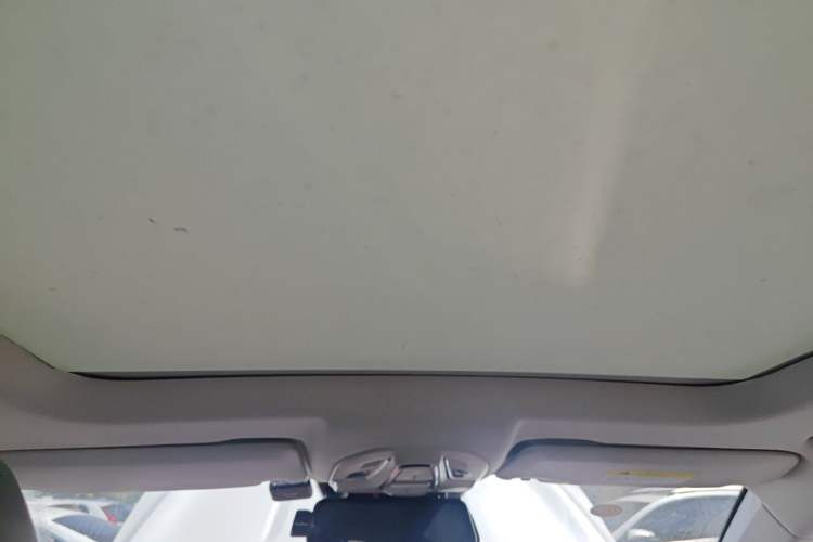 Used Baojun RS-5 2019 1.5T CVT Intelligent Driving Flagship Version China VI Emission Standard Headliner