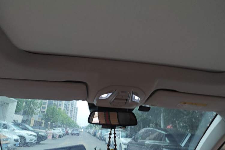 Used Baojun RS-5 2019 1.5T CVT Intelligent Driving Flagship Version China VI Emission Standard Headliner