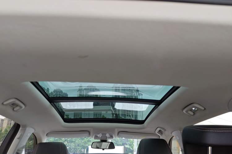 Used Baojun RS-5 2019 1.5T CVT Intelligent Driving Luxury Edition China V Headliner