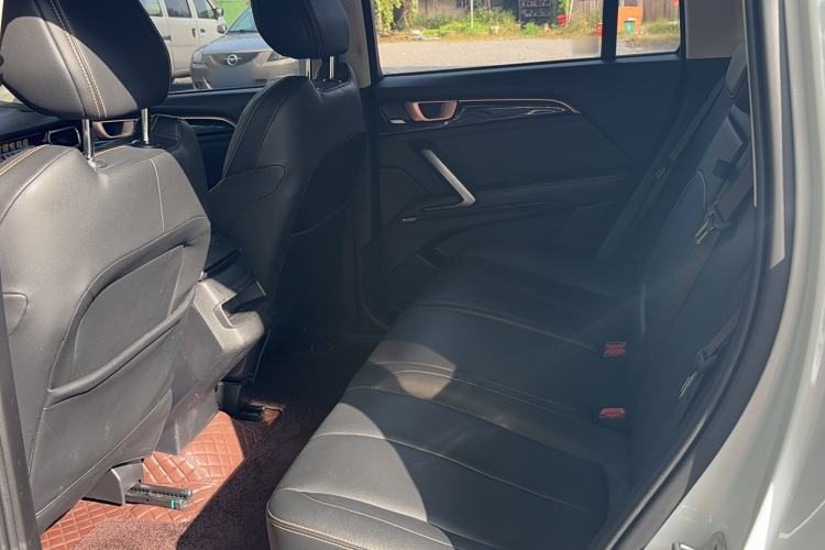 Used Baojun RS-5 2019 1.5T Manual Super Connected Luxury Edition China VI Interior 1