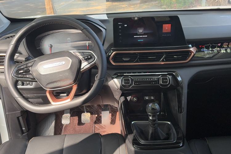 Used Baojun RS-5 2019 1.5T Manual Super Connected Luxury Edition China VI Interior 3