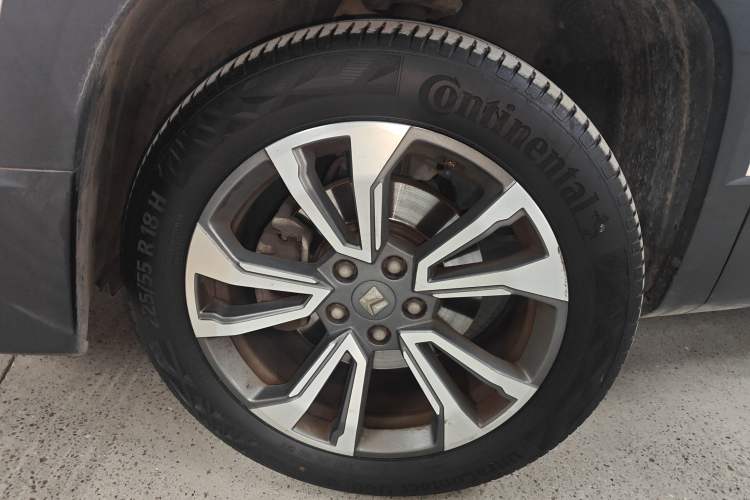 Used Baojun RS-5 2019 1.5T CVT Intelligent Driving Flagship Edition China V Emission Standard Left Front Wheel Hub