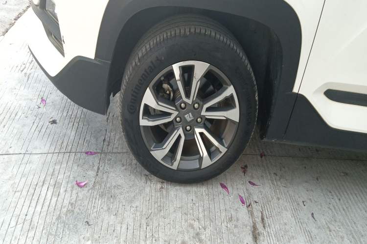 Used Baojun RS-5 2019 1.5T CVT Intelligent Driving Flagship Version China VI Emission Standard Left Front Wheel Hub