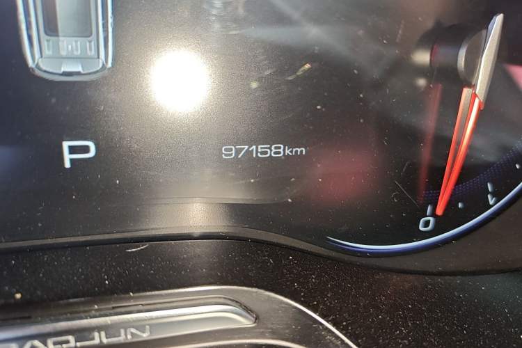 Used Baojun RS-5 2019 1.5T CVT Intelligent Drive Luxury Edition China VI Odometer Close Up