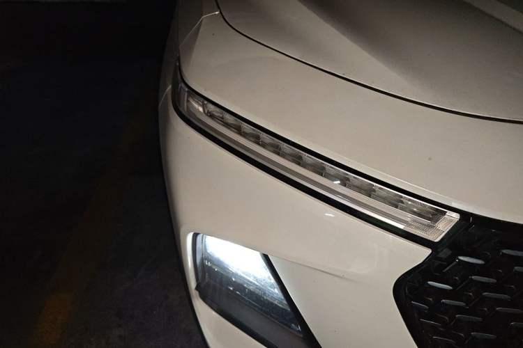 Used Baojun RS-5 2019 1.5T CVT Intelligent Driving Flagship Version China VI Emission Standard Right Front Headlight