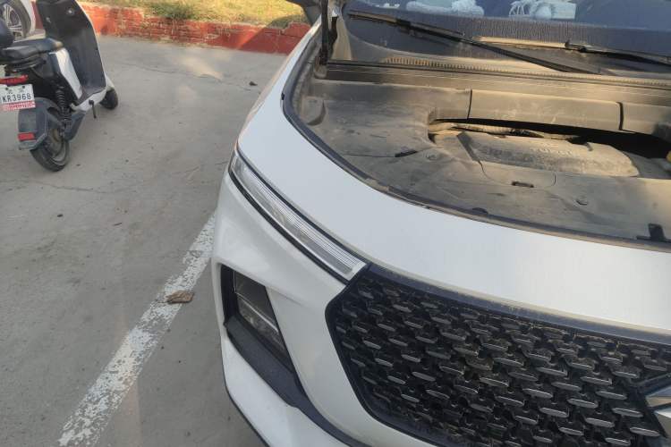 Used Baojun RS-5 2019 1.5T CVT Intelligent Drive Luxury Edition China VI Right Front Headlight