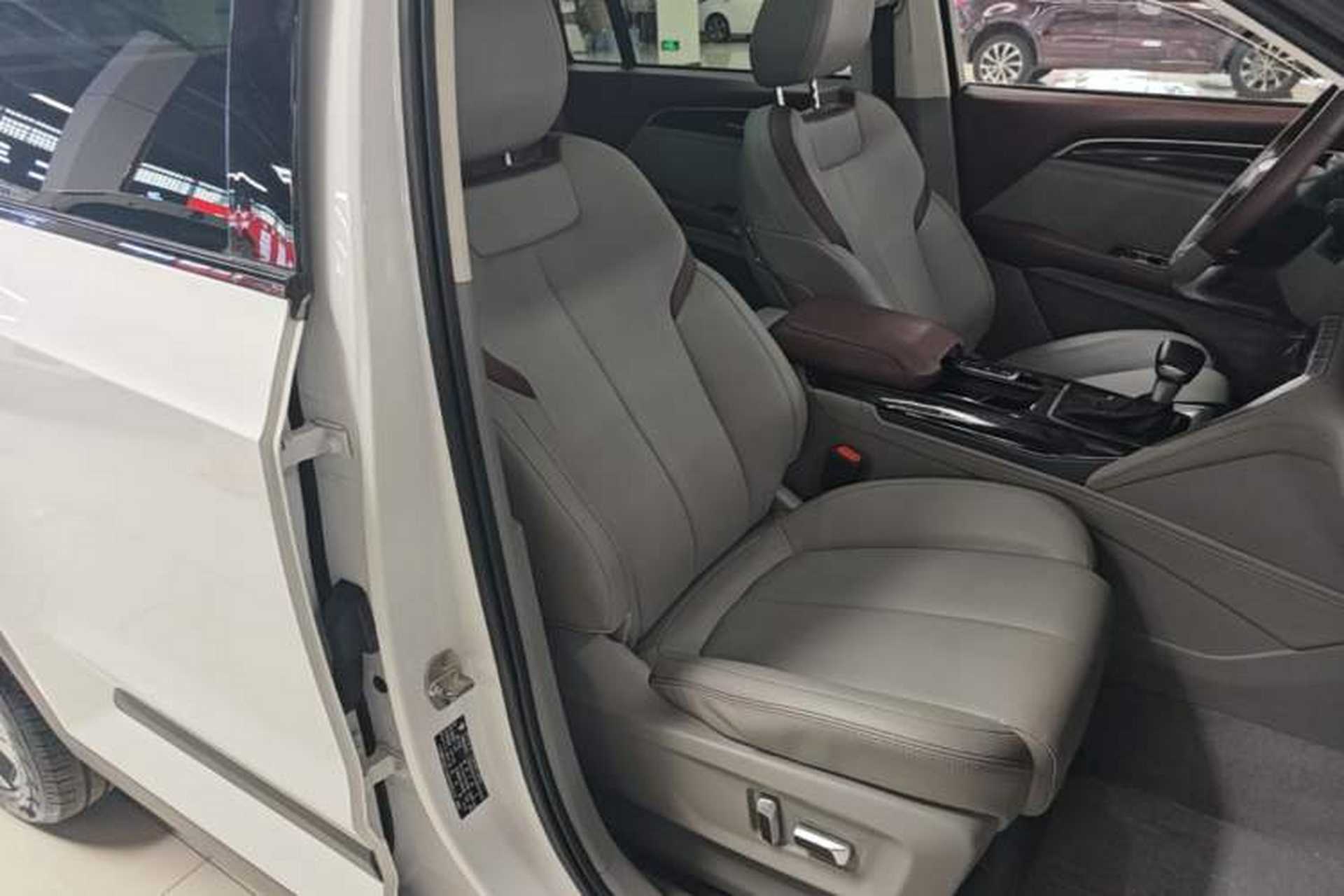 Used Baojun RS-5 2019 1.5T CVT Intelligent Driving Flagship Version China VI Emission Standard Right Front Seat