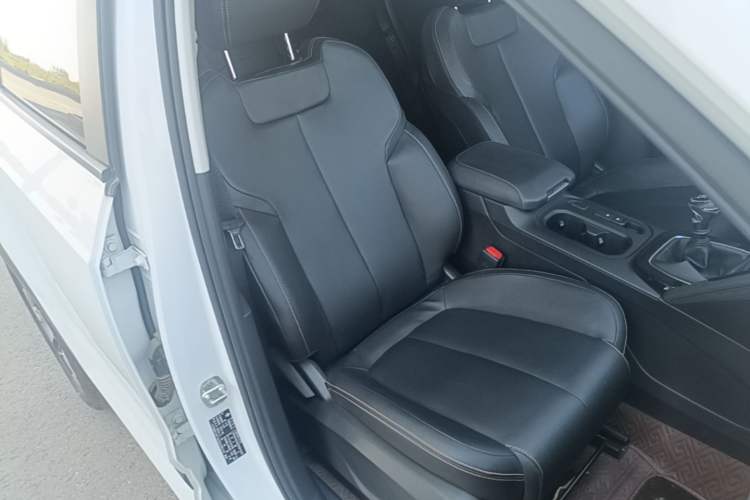 Used Baojun RS-5 2019 1.5T Manual Super Connected Luxury Edition China VI Right Front Seat