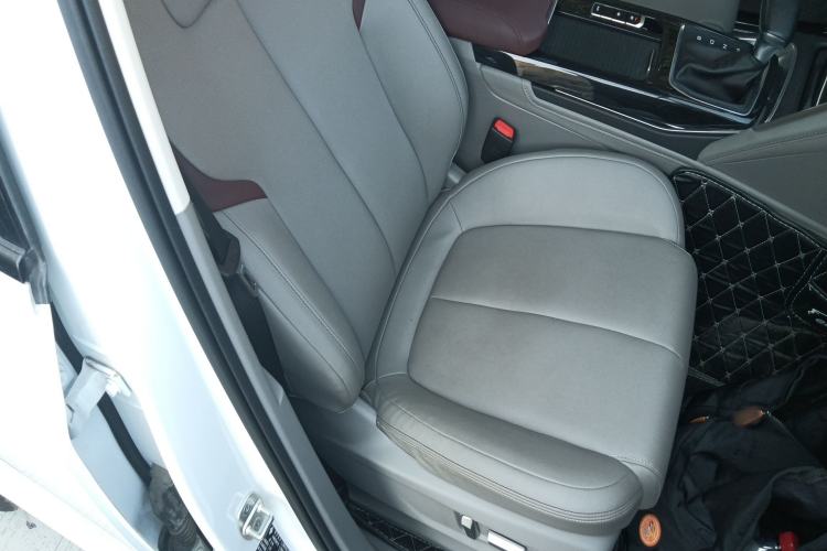 Used Baojun RS-5 2019 1.5T CVT Intelligent Driving Flagship Version China VI Emission Standard Right Front Seat