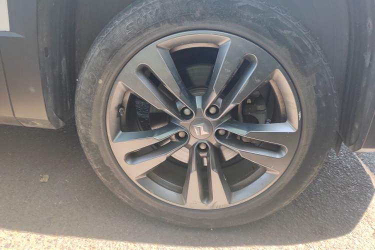 Used Baojun RS-5 2019 1.5T CVT Super Connected Trendy Edition China VI Right Front Wheel Hub