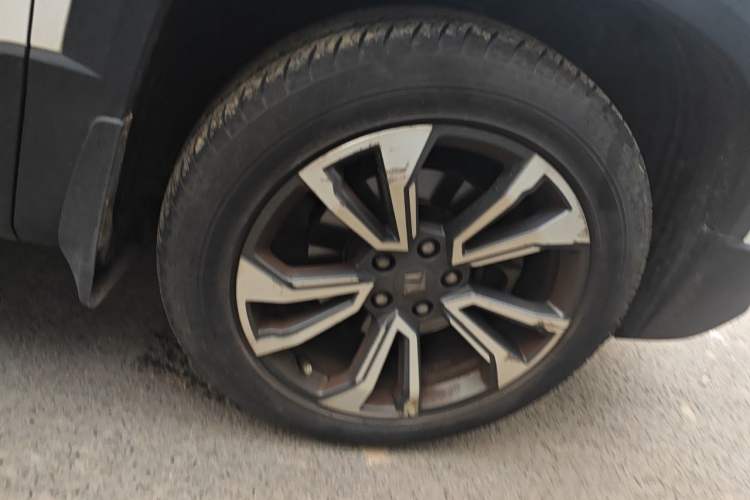 Used Baojun RS-5 2019 1.5T CVT Intelligent Driving Flagship Version China VI Emission Standard Right Front Wheel Hub