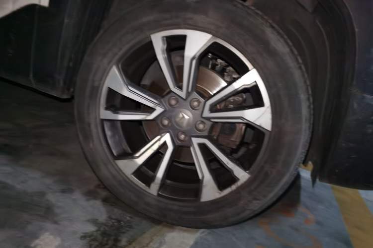 Used Baojun RS-5 2019 1.5T CVT Intelligent Driving Flagship Version China VI Emission Standard Right Front Wheel Hub