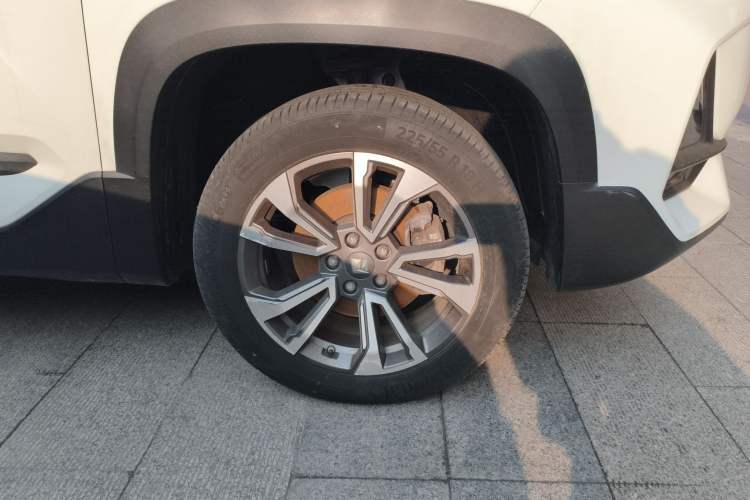Used Baojun RS-5 2019 1.5T CVT Intelligent Driving Flagship Version China VI Emission Standard Right Front Wheel Hub