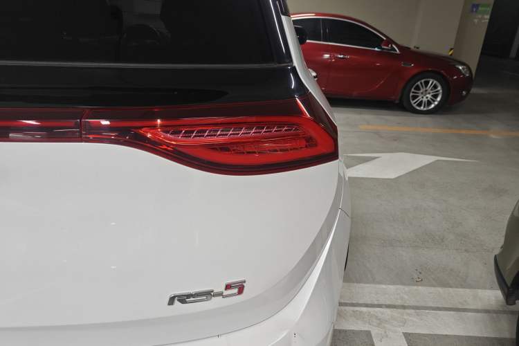 Used Baojun RS-5 2019 1.5T CVT Intelligent Driving Flagship Edition China V Emission Standard Right Rear Taillight