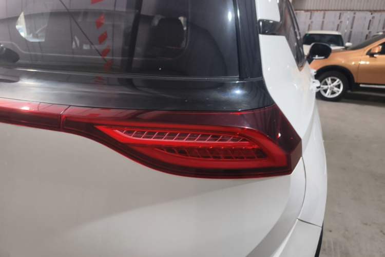 Used Baojun RS-5 2019 1.5T CVT Intelligent Drive Luxury Edition China VI Right Rear Taillight