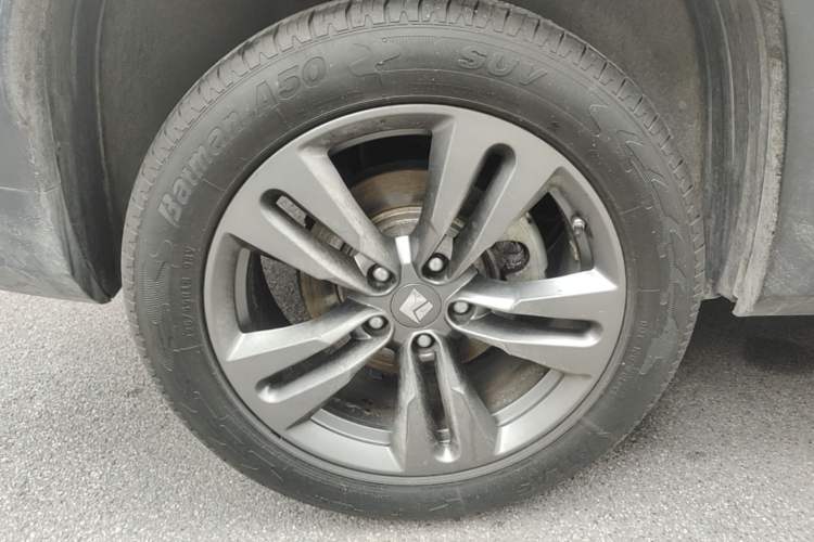 Used Baojun RS-5 2019 1.5T CVT Intelligent Drive Luxury Edition China VI Right Rear Wheel Hub